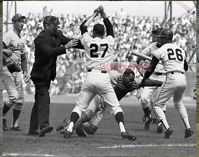 MLB 1965 Juan Marichal San Francisco Giants Baseball Bat Incident 8 X 10 Photo  • $5.59