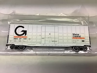 `Roundhouse #88090 HO Scale  Main Central  50' High Cube Box Car Rd. #27100 • $31.99