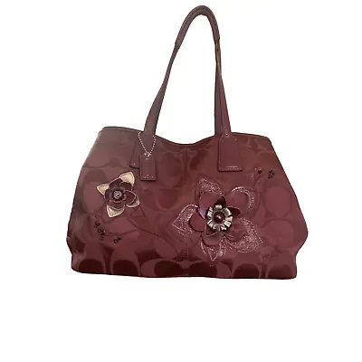 COACH Signature Bag Floral Kisslock Rare • $90