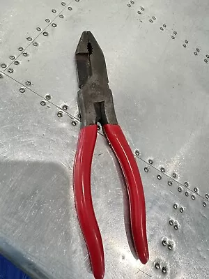 MAC Tools Double Cutters Lineman 8  Pliers Red Handle Model P301721 • $24.90