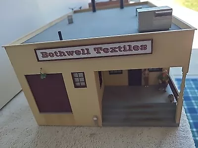  O  Scale Building Bothwell Textiles W/lighting • $149