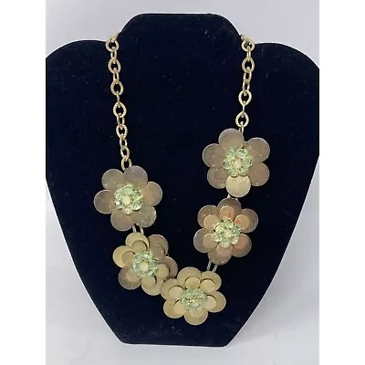 Vintage Metal Floral Necklace • $12