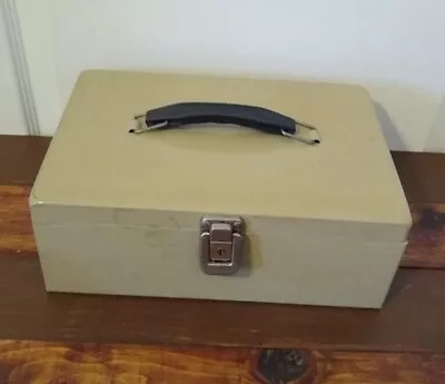 Vintage Cash Box Removable Tray Without Key 11x7.5x4 Inches With Handle Used  • $15