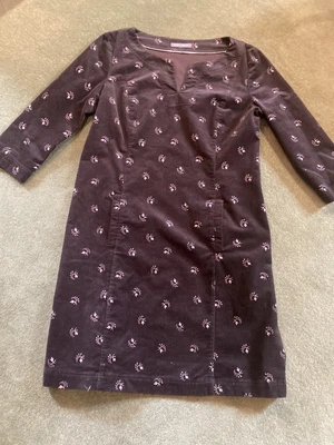 £8 • Buy Vintage Laura Ashley Dress 12