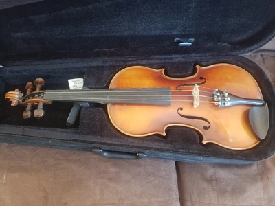 $50 • Buy 4/4 German Strad Copy Violin With Case And Bow