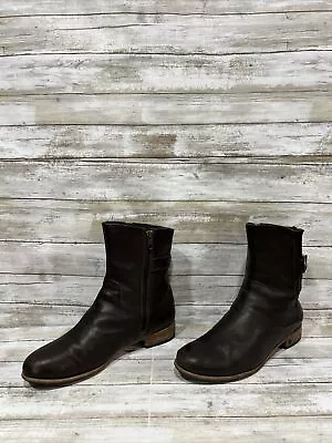 UGG Australia Finnegan Women's Brown Leather Side Zip Buckle Boots 1919 Sz 11 • $42.53