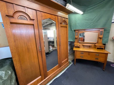 $8900 • Buy Antique Anthony Hordern Wardrobe Two Door W/t Mirror Queensland Maple & Duchess