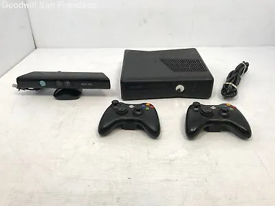 Microsoft Xbox 360 S 1439 106GB Console With 2 Controllers Kinect And 15 Games • $29.99