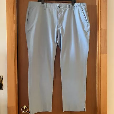 Under Armour Men's Lightweight Size 44/30 Light Gray Pants. Pre-Owned • $25