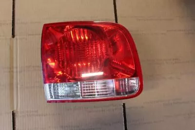 2006 Volkswagen Touareg Left Driver Rear Tail Light Lamp Lens Gate Mounted • $19.50