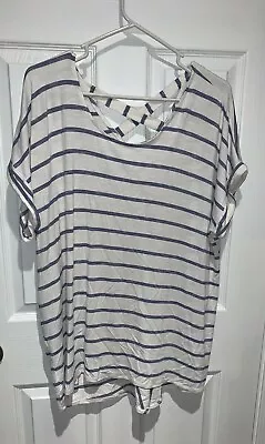 $6.99 • Buy CHICO'S Top Women's Size XL 3 Blue White Short Sleeve Partial Open Back Shirt