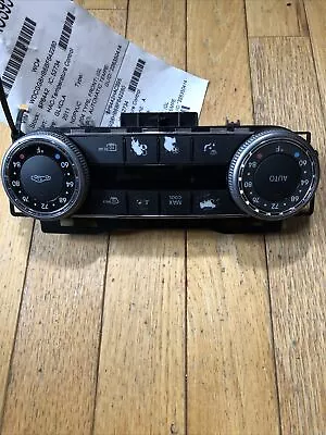 Mercedes C-Class W204 Heater A/C Climate Control 11-12 GLK 2049009304 • $29.99