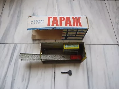 VINTAGE TIN WIND UP TOY GARAGE PARKING PLATFORM 1960's.USSR-WORK • $49.99