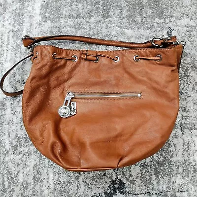 EUC Michael Kors Knox Bucket Style Shoulder Purse Brown Leather • $69.74