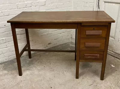 £175 • Buy Reclaimed 1950's Oak Single Pedestal Teachers School Office Desk (Can Deliver)