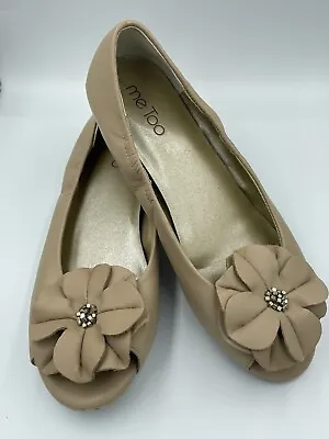 ME TOO Leigh Tan Leather Flower Peep Toe Ballet Flat Shoes Size 7 • $20