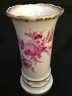 Meissen Hand Painted Porcelain Pedestal Vase Pink Posies Claw Foot Ht 5 7/8 • $99.99