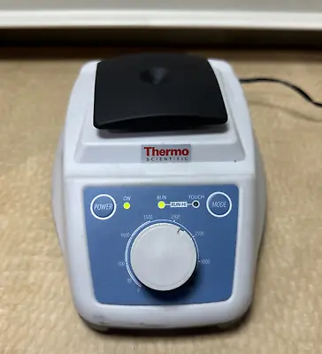 Thermo Scientific 88880017 LP Vortex Mixer • $10