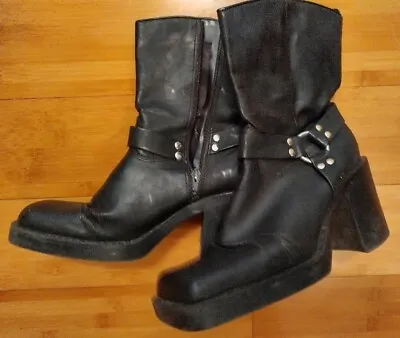 Vintage Arizona Jeans Genuine Leather Flat Toe Woman's Biker Boots • $24.99