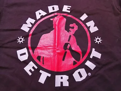 Made In Detroit Logo T-Shirt Black Large • $9
