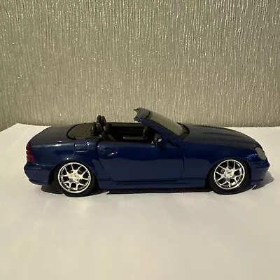 MAISTO Diecast Model Car Mercedes Benz SLK Scale 1:24 FREE POSTAGE • £14.99