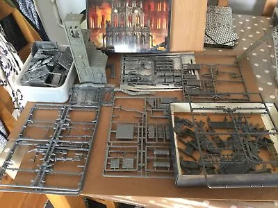 Warhammer 40k Basilica Adminstration Building • £9.99