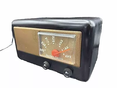 Vintage Vacuum Tube Radio Receiver ‘Baby Champ’ • $50
