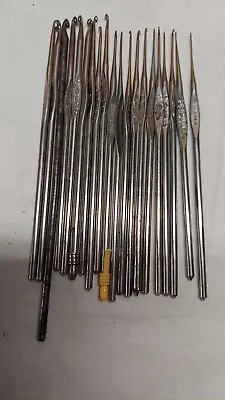 Vintage Lot Of 20 Steel Crochet Hooks ~ Boye/Bates/Milard/DeLux/Pricella • $25