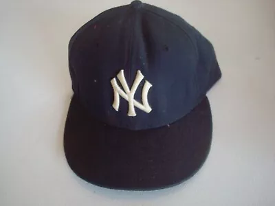 New York Yankees  New Era Fitted Sz 7 1/4  Deadstock Hat Cap Vintage P3 • $14