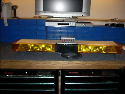 Whelen 52 Inch 8 Strobe • $500