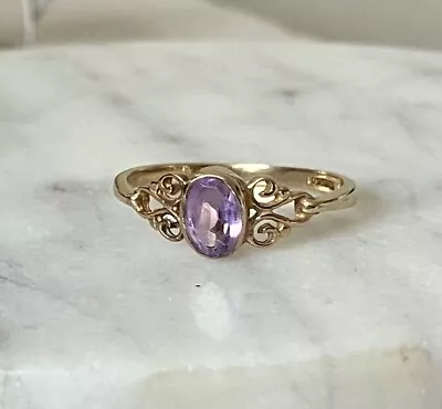 Vintage 9ct Yellow Gold Decorative Amethyst Ring Size M • £76