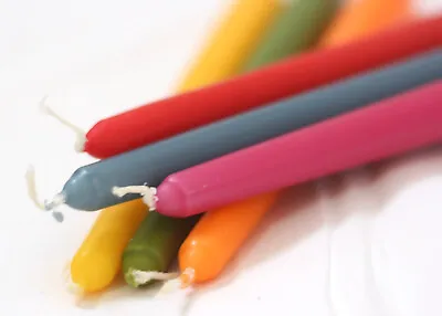 Bright Taper Candles / Dinner Candles Pack Of 6 Unscented Non-drip. • £10.90