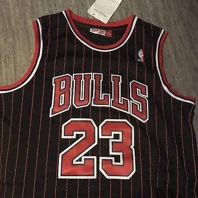 Michael Jordan #23 Chicago Bulls NBA  Hardwood Classics Jersey(L) • $49.99