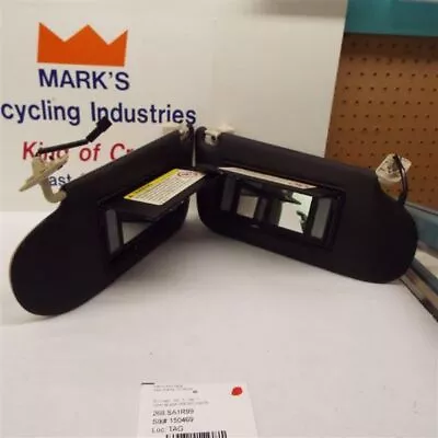 9-3       1999 Sun Visor 152351 • $65.99