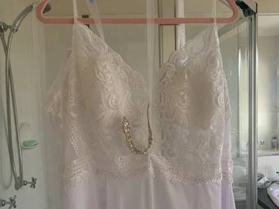 $64 • Buy Wedding Dress Size 16