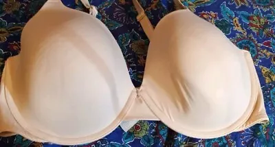 Victoria's Secret Pink Wear Everywhere T-shirt Bra 38 DD Beige  • $6