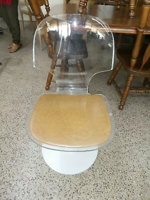 1970's Lucite Tulip Chair • $350