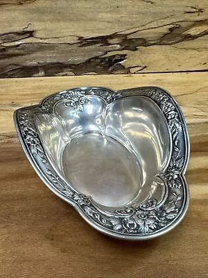 Vintage International Sterling Silver Nut Bowl Dish Repousse 73g T724 • $140