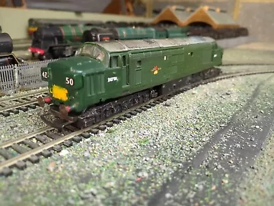 OO Gauge Hornby Class 37 Split Head Code Green Diesel Locomotive No D6756 • £20