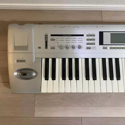 Korg Triton Le 76key MUSIC WORKSTATION Synthesizer Keyboard • $424