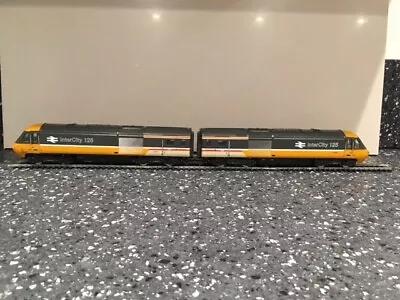 Intercity 125 - 43126 - Hornby - 00 - Car Set With Carriges • £19