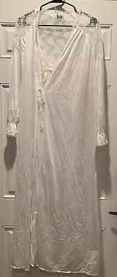 Vintage Paramount New York  Peignoir Set Floral White Nightgown & Robe Large • $20