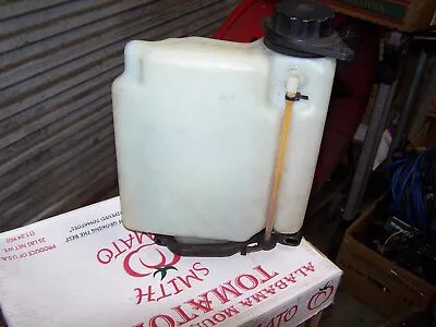 Mercury 100hp 2 Stroke Used Outboard Oil Tank W/ Brackets  (1256-8628A7) • $29.95