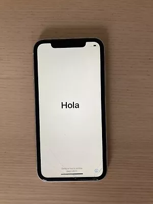 Apple IPhone XR - 64GB - White (Unlocked) - Cracked Screen • £120