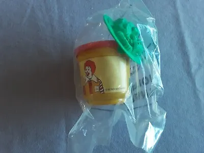 McDonalds Play-Doh Pot - Green Mold In Sealed Bag (23/20) • £5