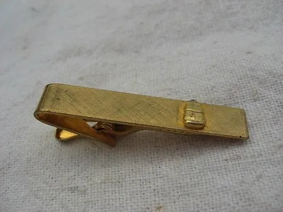 Vintage Tie Bar Clip TEXTURED GOLD TONE MASONIC MASON HAT SHAPE ACCENT • $19.99