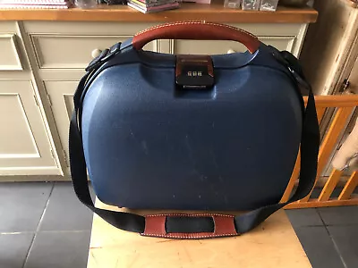 Vintage Hard Shell Samsonite Travel Vanity Case In Blue With Combination Lock • £20