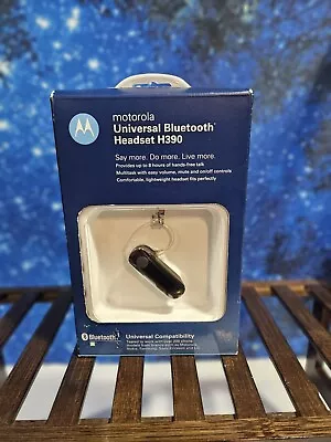 Motorola Universal Bluetooth Headset H390 Black Easy Pair Long Time Talk • $25