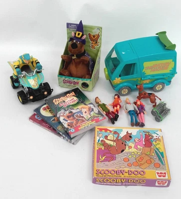 £6.99 • Buy Large Scooby Doo Bundle With Mini Dancing Scooby Mystery Machine Playset #796