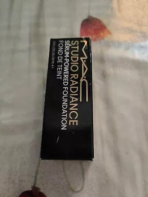 MAC Studio Radiance Serum-Powered Foundation - 30ml -NC10 Genuine  • £25.60